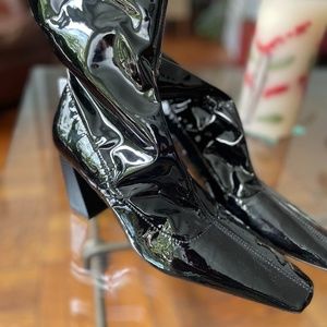 women size 8 ankle boot (Zara)